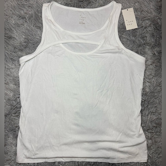 a new day Tops - NWT A New Day Ribbed Scoop Neck Tank Top - White Size Extra Large
